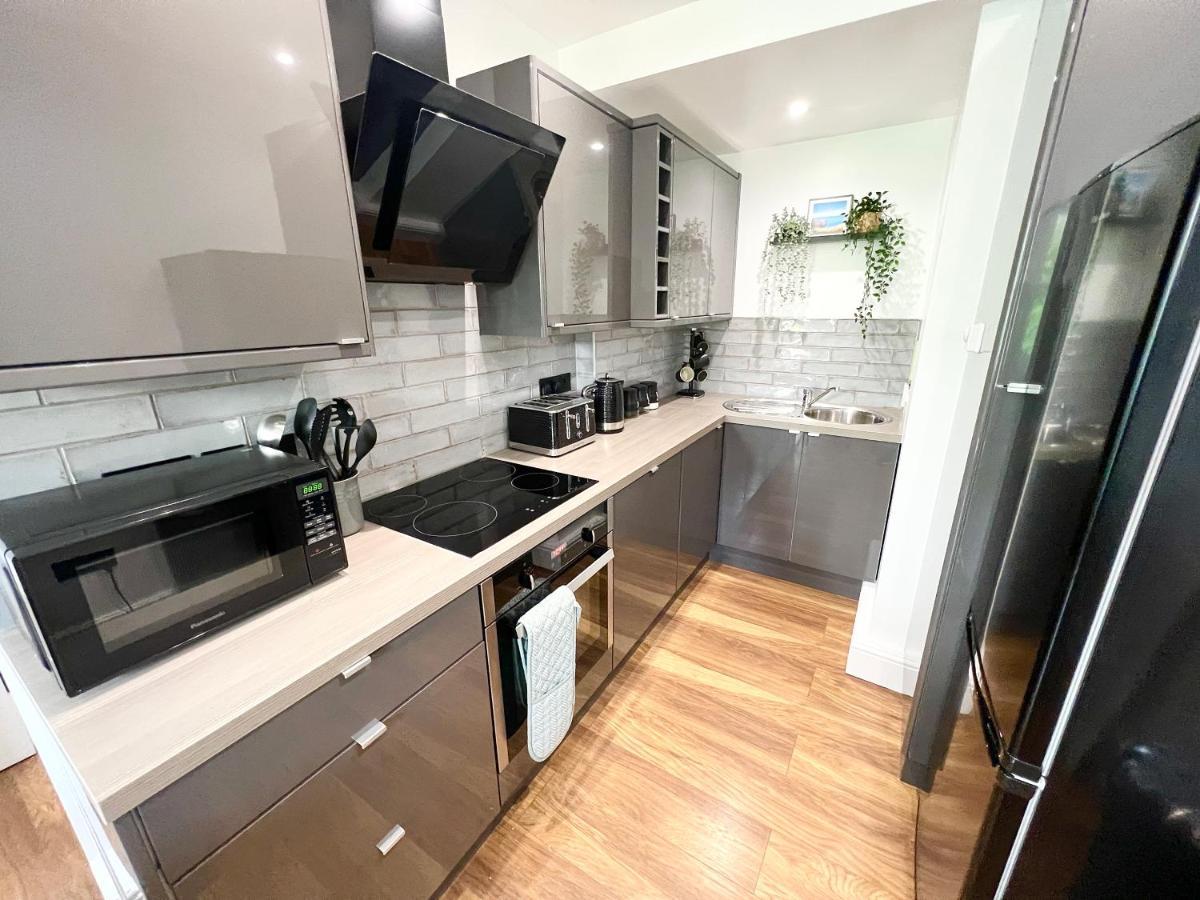 Lovely Apartment, One Minute From Bournemouth Beach And Town. Exterior photo